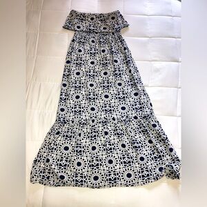 Escapada Strapless Dress